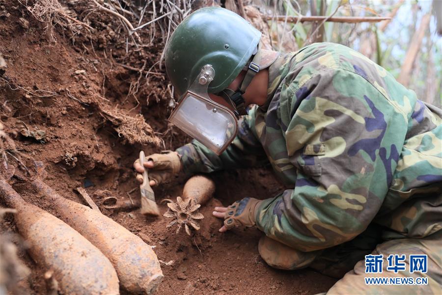（圖文互動(dòng)）（1）和平年代，離死神最近的人——南部戰(zhàn)區(qū)陸軍云南掃雷大隊(duì)邊境掃雷排爆記事