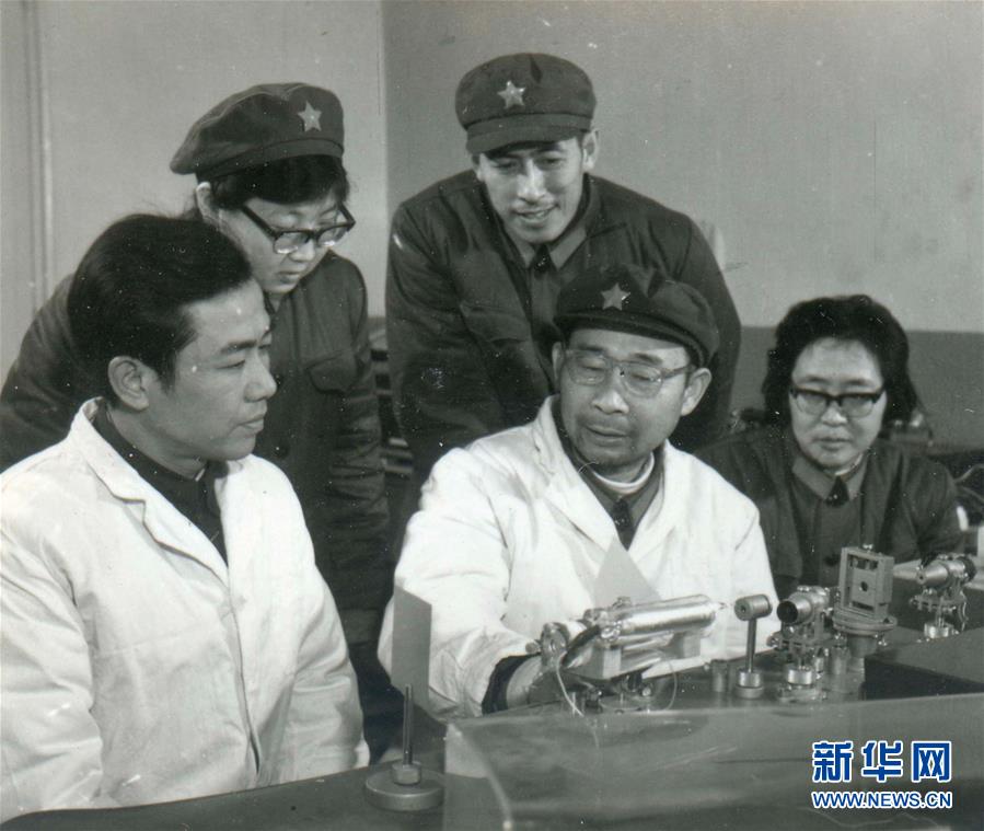 （愛國情 奮斗者·圖文互動）（1）永不停轉的“陀螺”——追記中國工程院院士、國防科技大學教授高伯龍