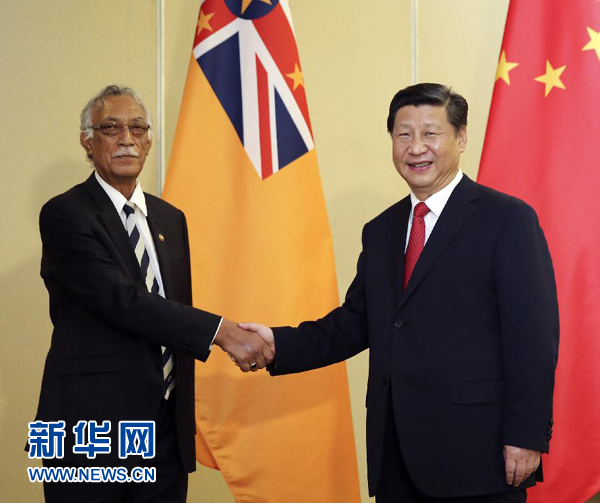 11月22日，國家主席習(xí)近平在斐濟(jì)楠迪會(huì)見紐埃總理塔拉吉。新華社記者姚大偉攝 